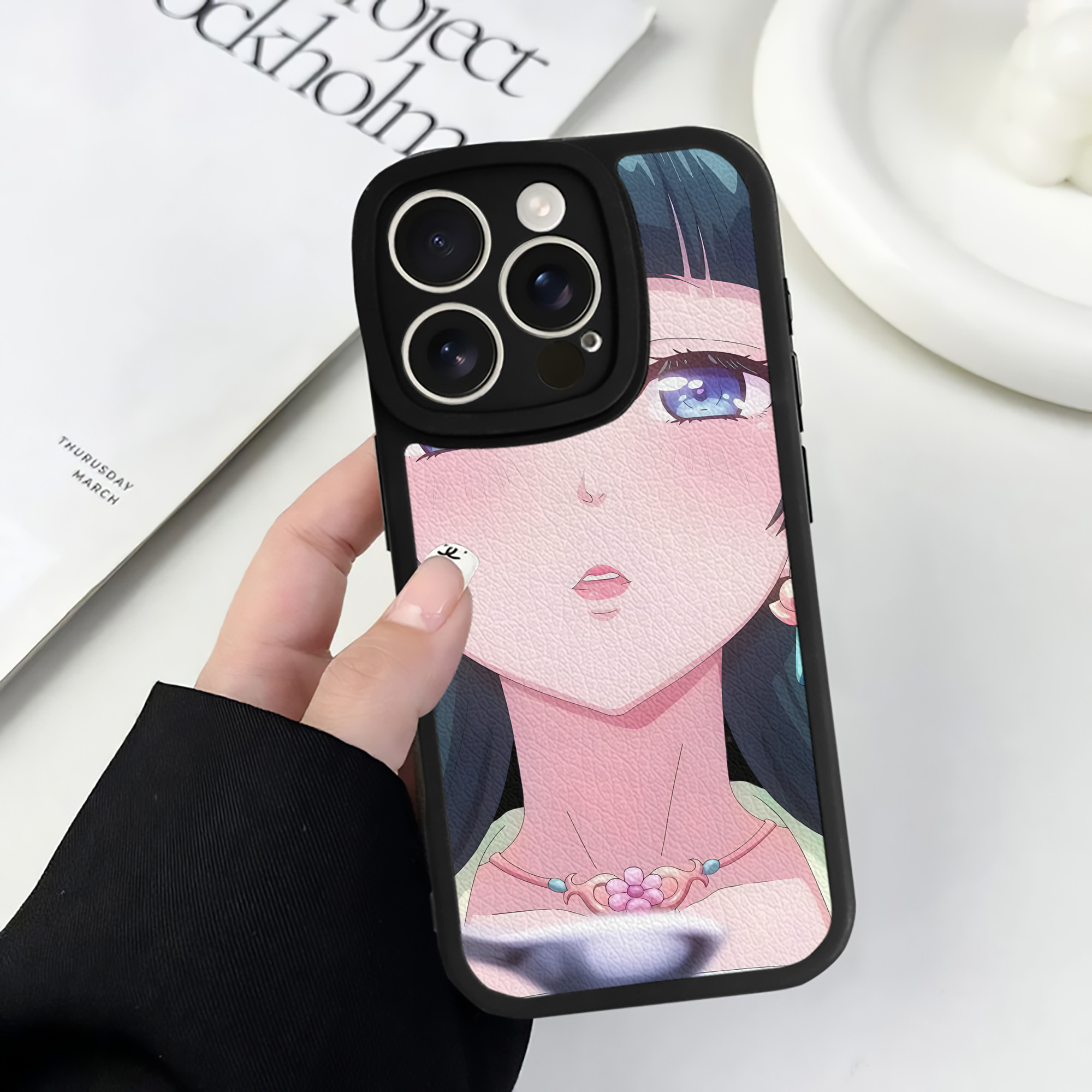 （画像用） 薬屋のひとりごと The Apothecary Diaries 【iPhone 16シリーズ対応】シリコンスマホケース（レザー調） 材質：シリコン